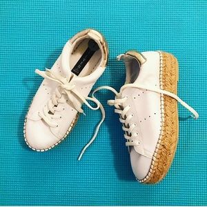 Steve Madden sneaker shoes $25
